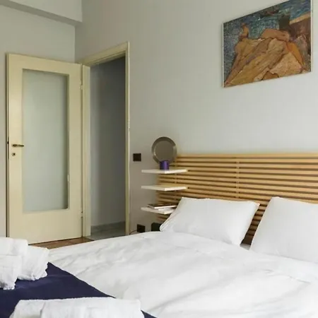 Alberti Apartment